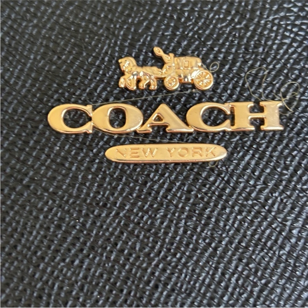 Coach - Picture 7 of 9